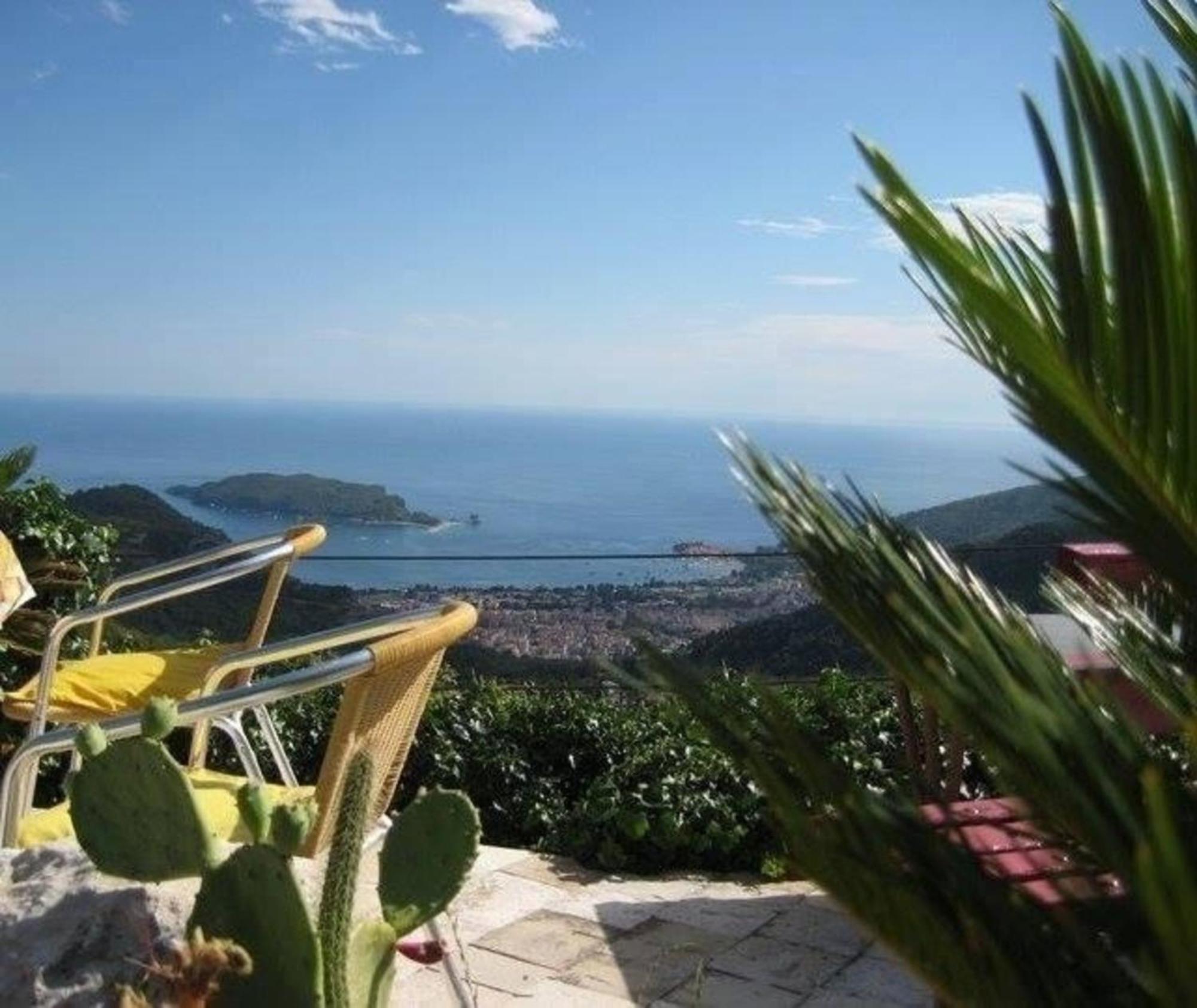 Steinhaus Mimi 2 Holiday home Budva